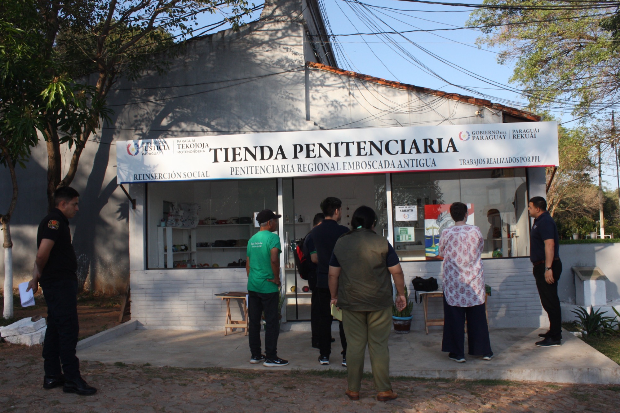 Visita de Jesuiten weltweit — Penitenciaría de Emboscada