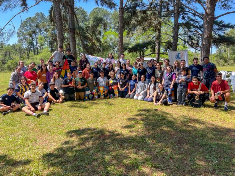 Participantes del 2° Taller de Animación del MEJ en la Casa de Campamentos Yvy Maraneý