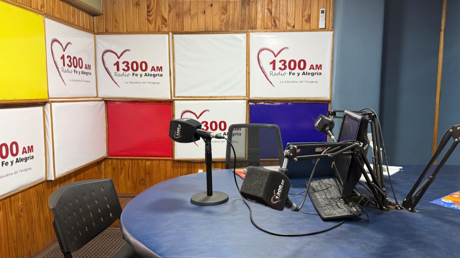 Estudio de Radio Fe y Alegría 1300 AM