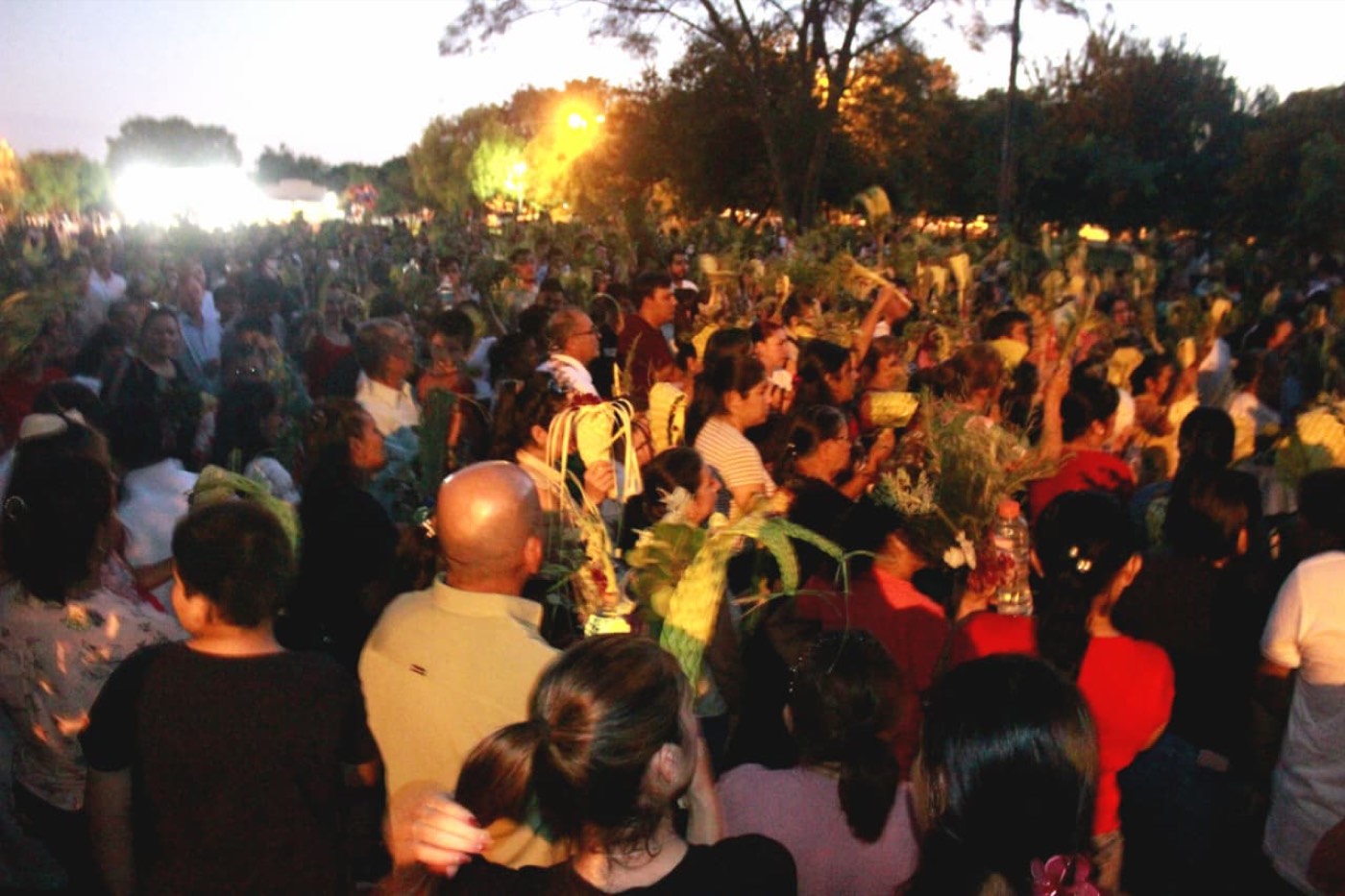 Fieles reunidos durante el novenario de la Virgen de Caacupé