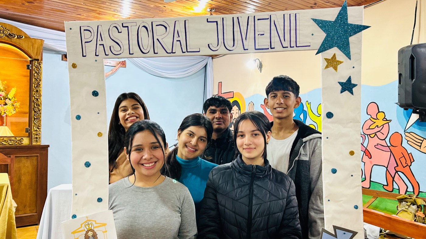 Jóvenes de la Pastoral Juvenil de la Vicaría Nuestra Señora de Caacupé